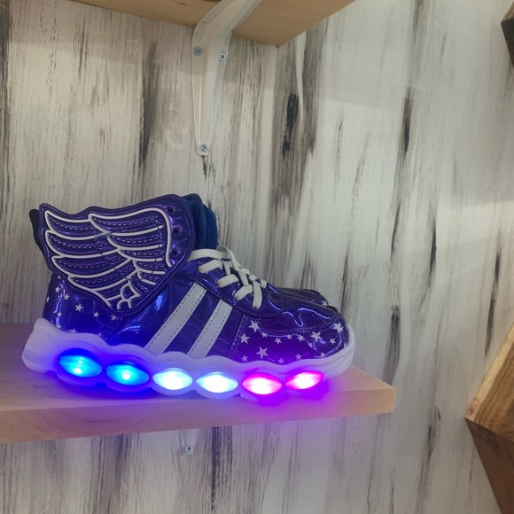 LED LIGHTS SHOES - Picture 5 of 6